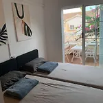 度假居 Charming Duplex With Pool
