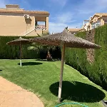 度假居 Charming Duplex With Pool