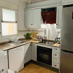 度假居 Charming Duplex With Pool *
