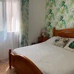 度假居 Charming Duplex With Pool