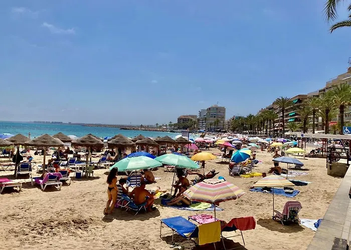 Semesterbostad Charming Duplex With Pool Torrevieja