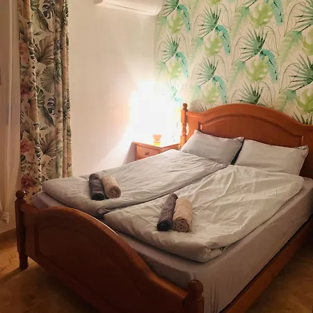 Charming Duplex With Pool * 또레비에하