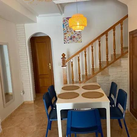 펜션 Charming Duplex With Pool